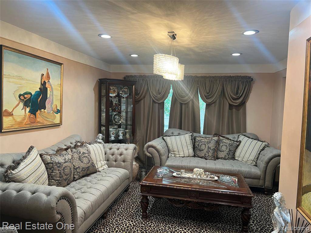 Sterling Heights, MI 48310,33569 Breckenridge SW Drive