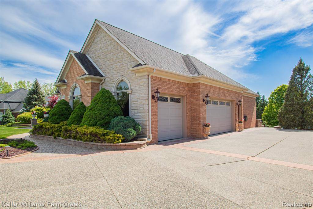 Bruce, MI 48065,72755 Solanus Drive