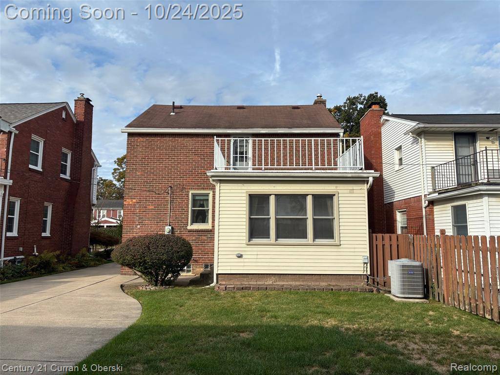 Dearborn, MI 48128,742 N York Street