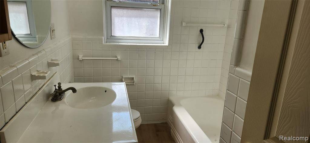 Warren, MI 48091,22847 Panama Avenue