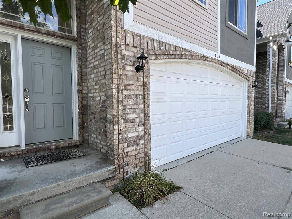 Troy, MI 48085,6161 Elarz Drive