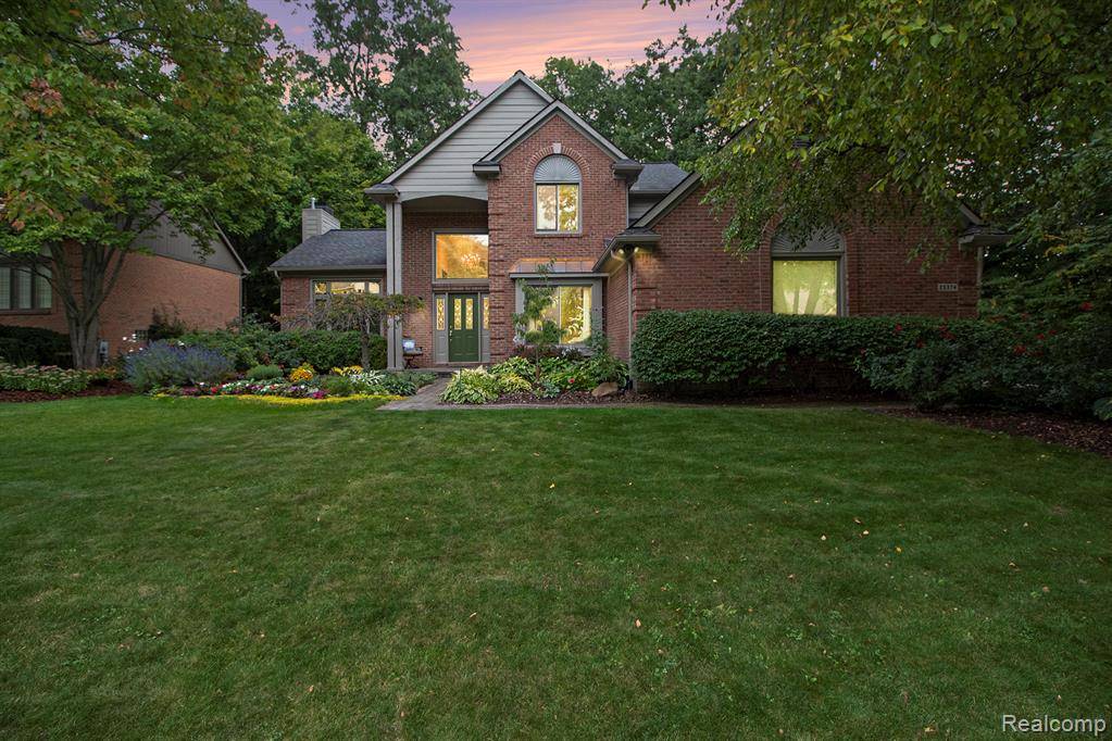 Novi, MI,23374 Winnsborough