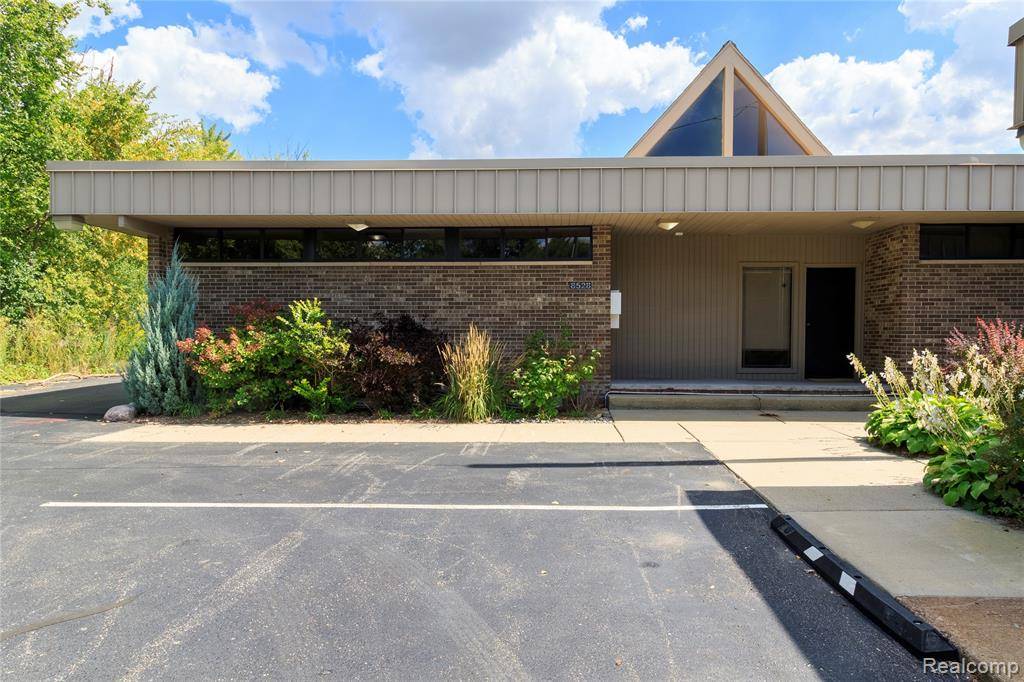 Canton, MI 48187,8528 N Canton Center Road