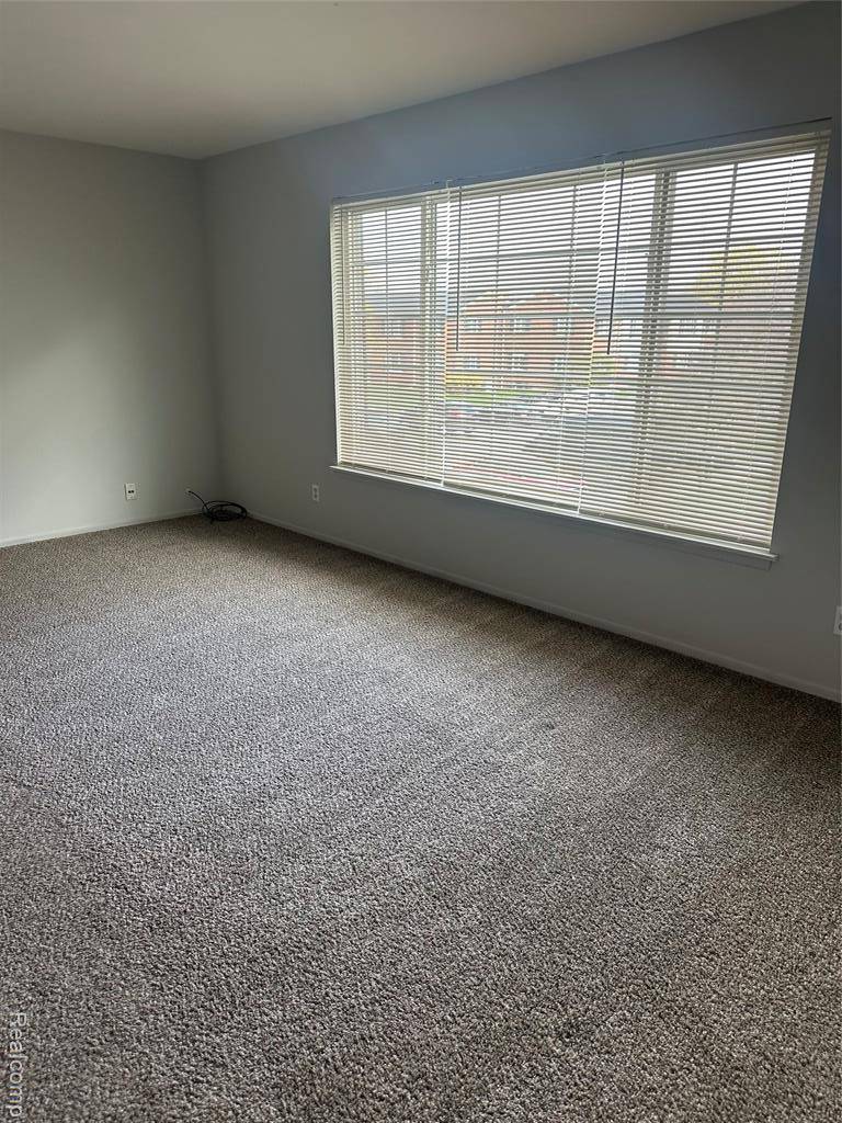 Southfield, MI 48033,25300 SHIAWASSEE Circle