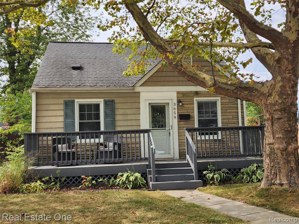 Berkley, MI 48072,3659 Ellwood Avenue