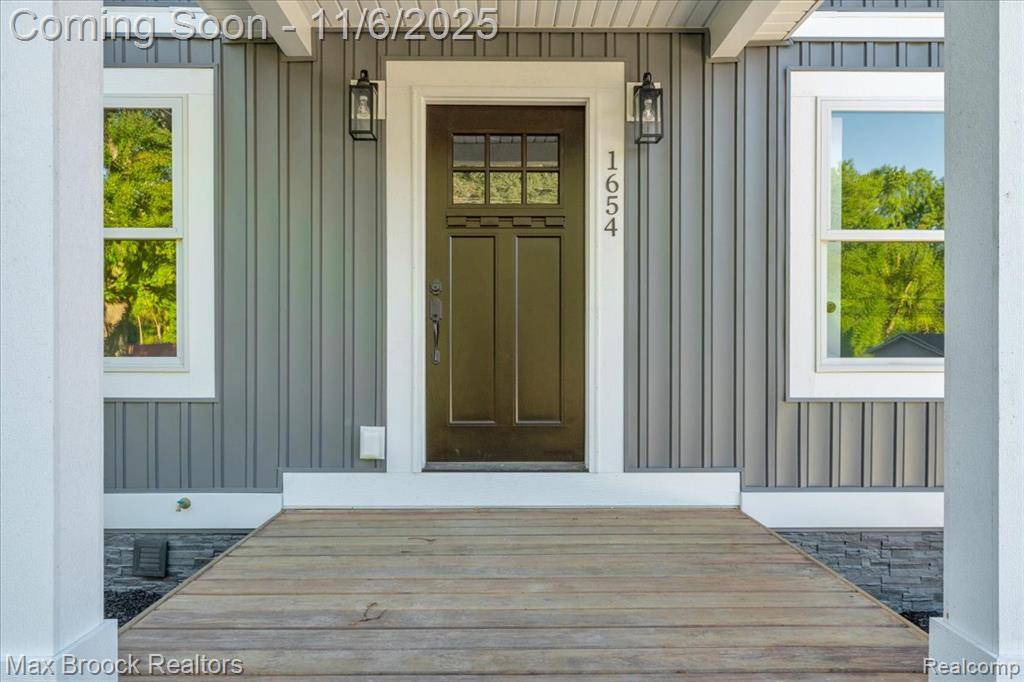 Pontiac, MI 48340,1654 Giddings Road