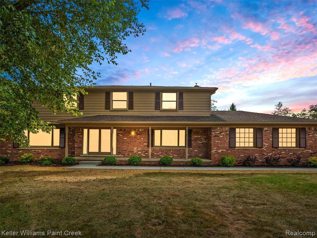 Rochester, MI 48306,5925 Oakland Valley Drive