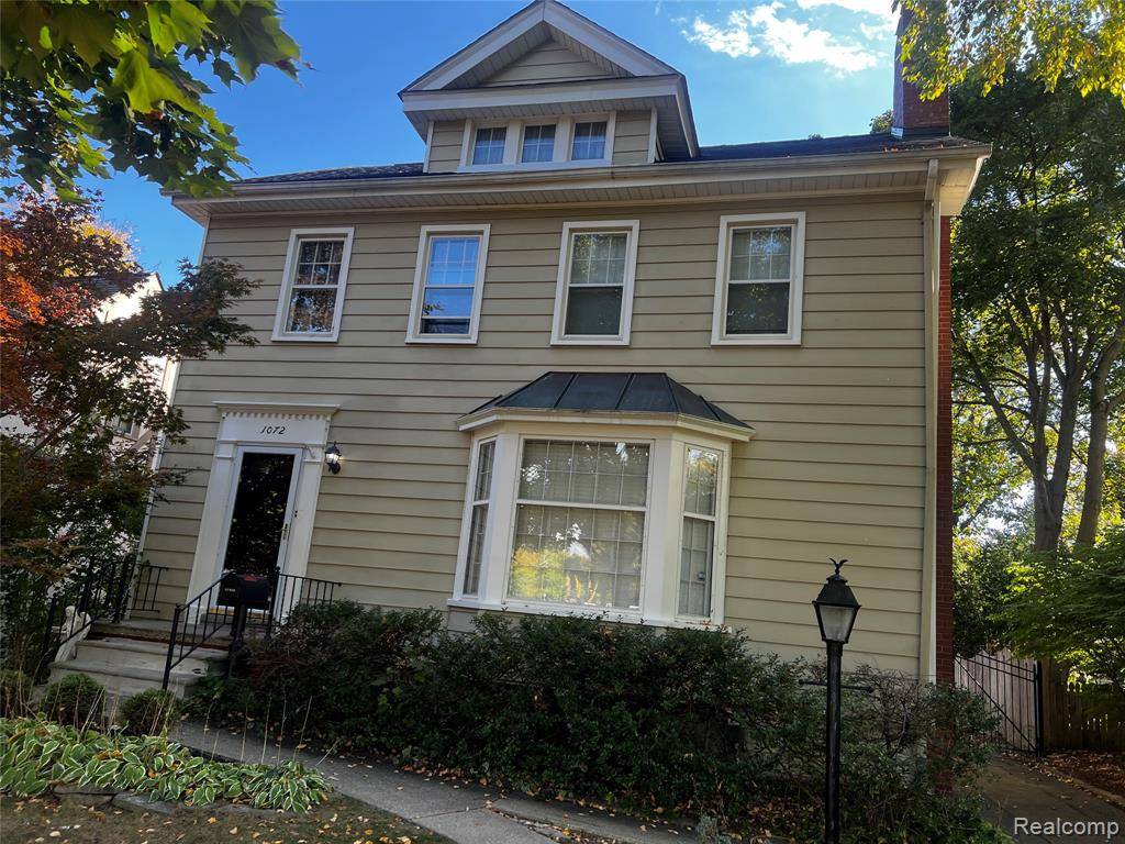 Birmingham, MI 48009,1072 Ridgedale Avenue