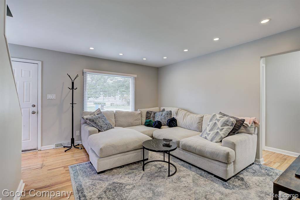 Madison Heights, MI 48071,26636 Wolverine Street
