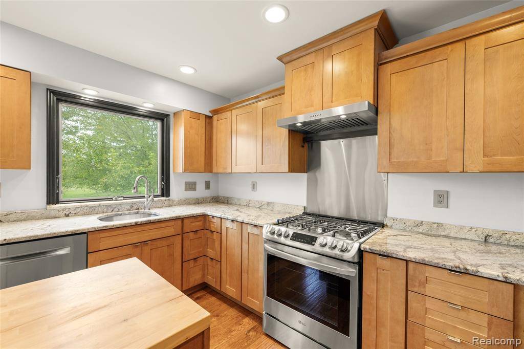 Plymouth, MI 48170,9325 N Ridge Road
