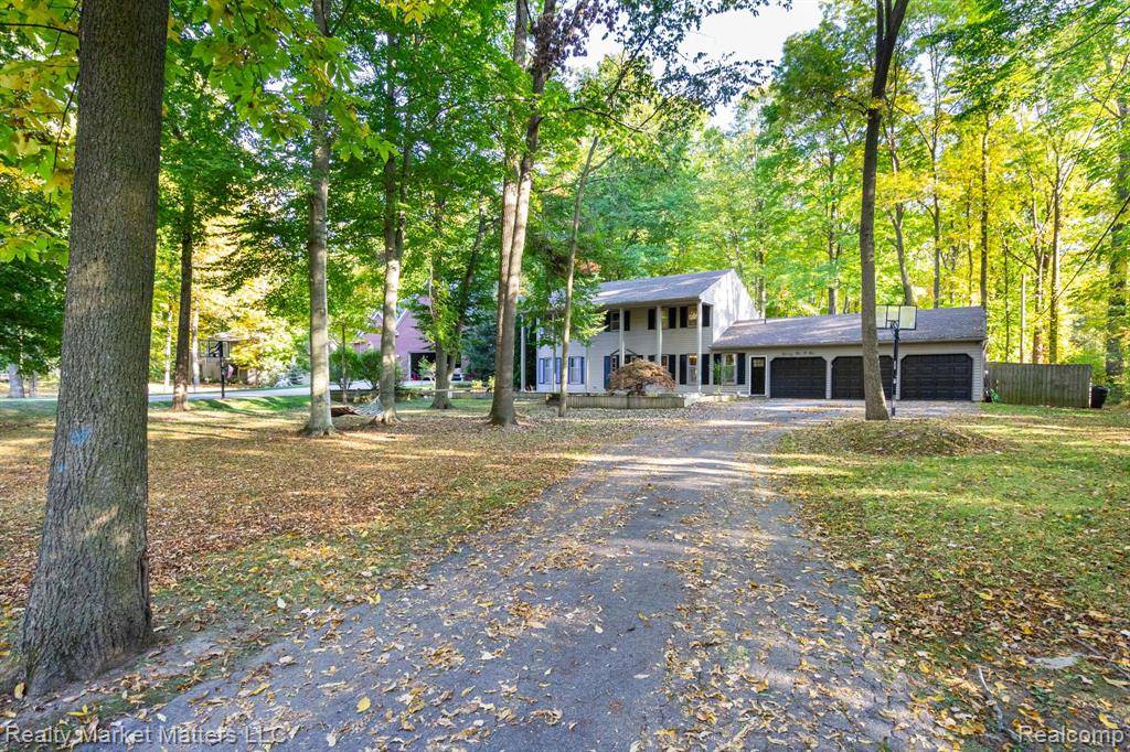 Flushing, MI 48433,7505 Falling Leaf Court
