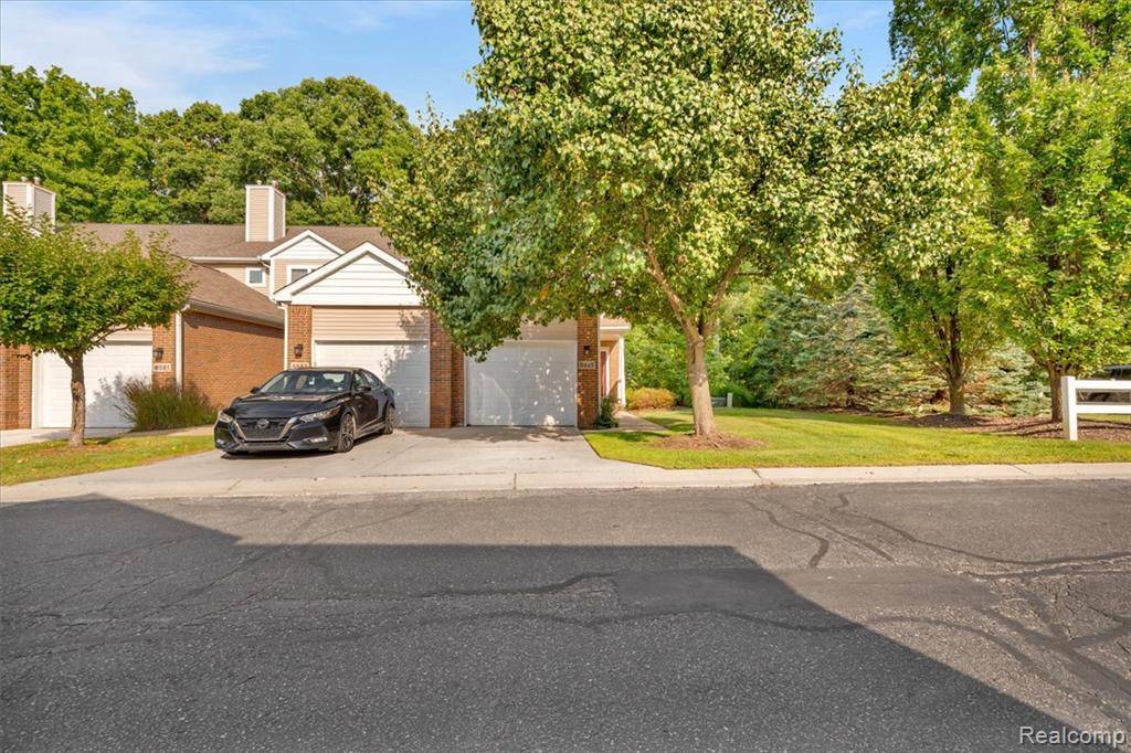 Brighton, MI 48116,5585 Woodruff Shore Drive