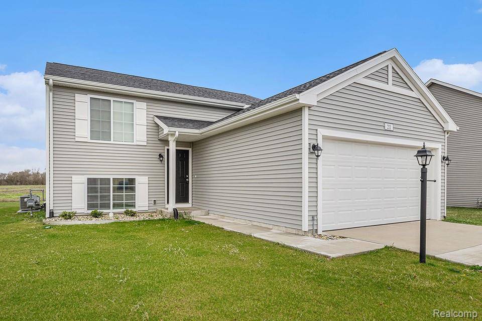 Fowlerville, MI 48836,8170 Moonlight Creek Lane