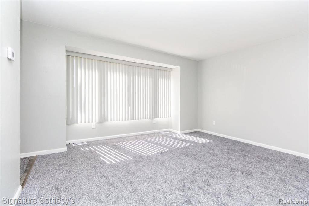 Hazel Park, MI 48030,1417 E Jarvis Avenue