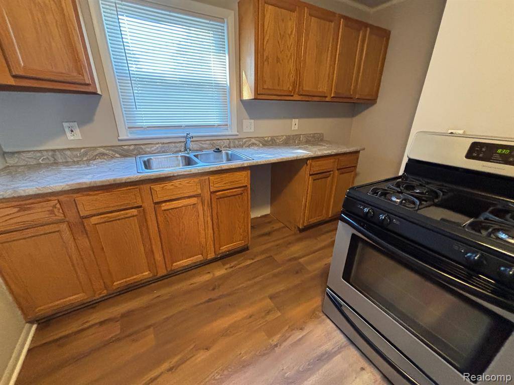 Warren, MI 48091,7034 Yacht Avenue