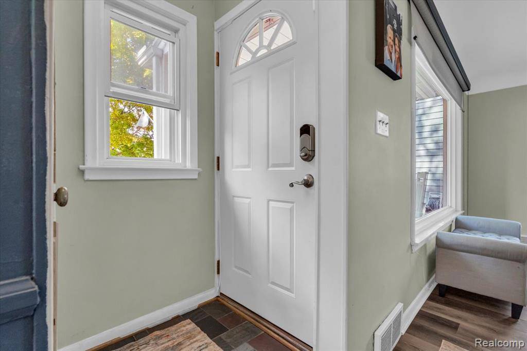 Pleasant Ridge, MI,19 Maplefield Road