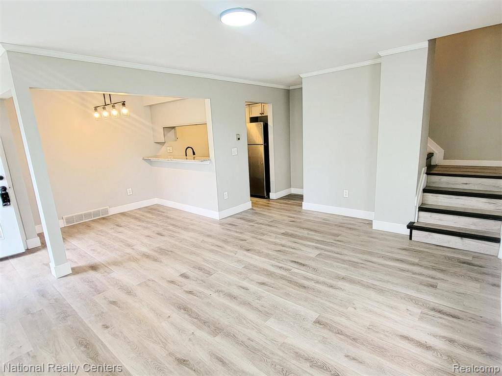 Sterling Heights, MI 48312,35299 Terrybrook Drive