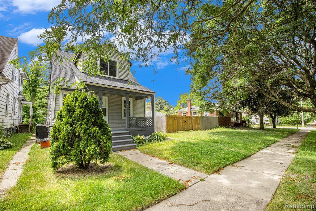 Hazel Park, MI 48030,449 W Evelyn Avenue