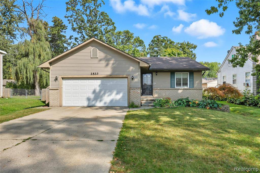 Rochester Hills, MI 48309,2533 Hartline Drive