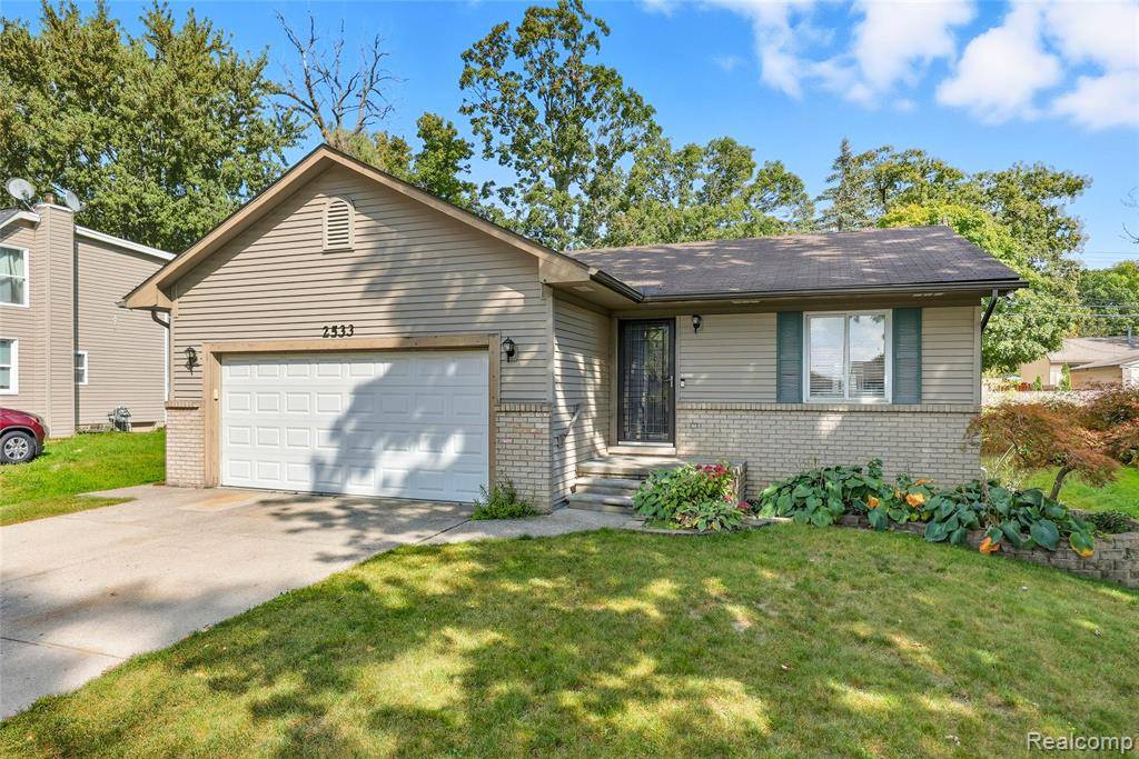 Rochester Hills, MI 48309,2533 Hartline Drive