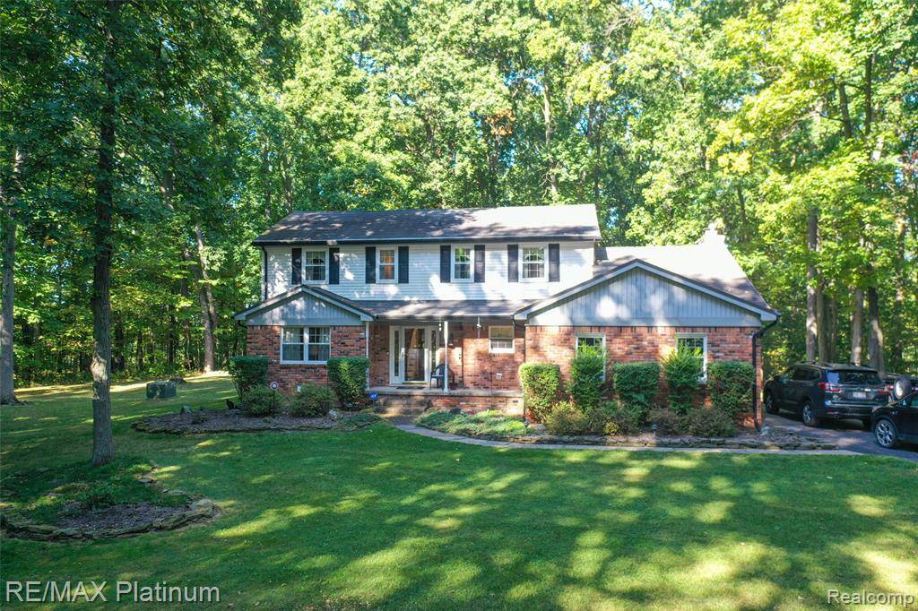 Howell, MI 48855,6567 Heaven Drive