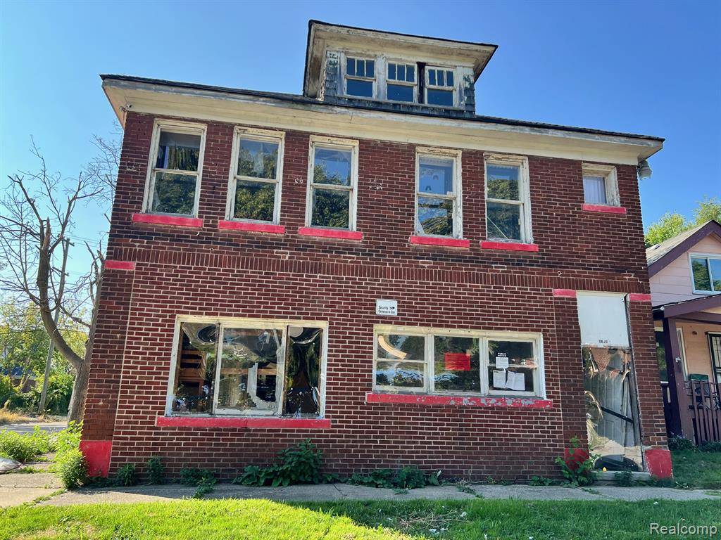 Detroit, MI 48213,8140 Marion Street