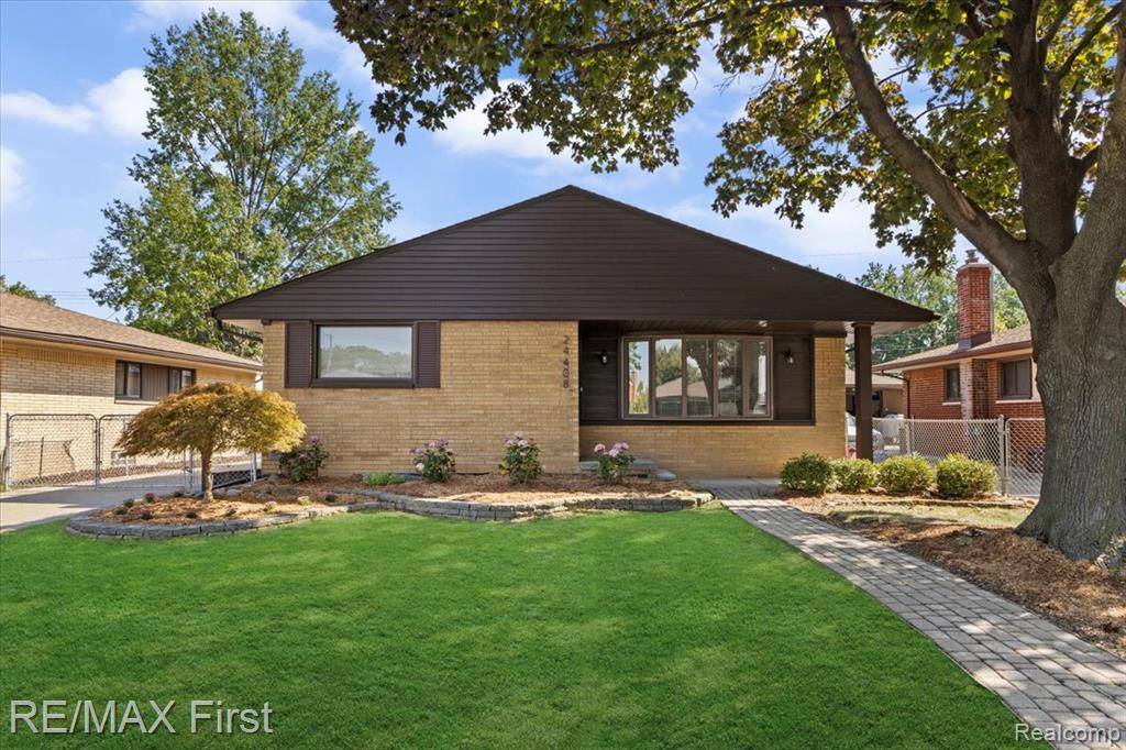 Saint Clair Shores, MI 48080,24408 Wood Street