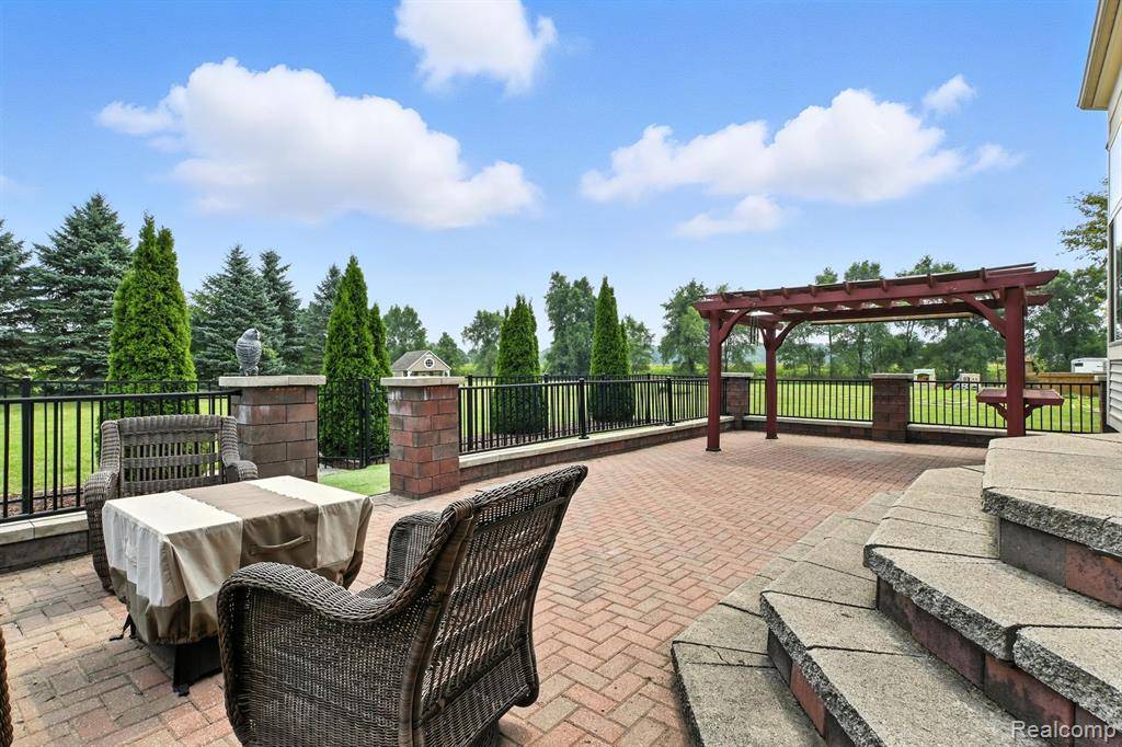 Willis, MI 48191,9009 Potterville Drive