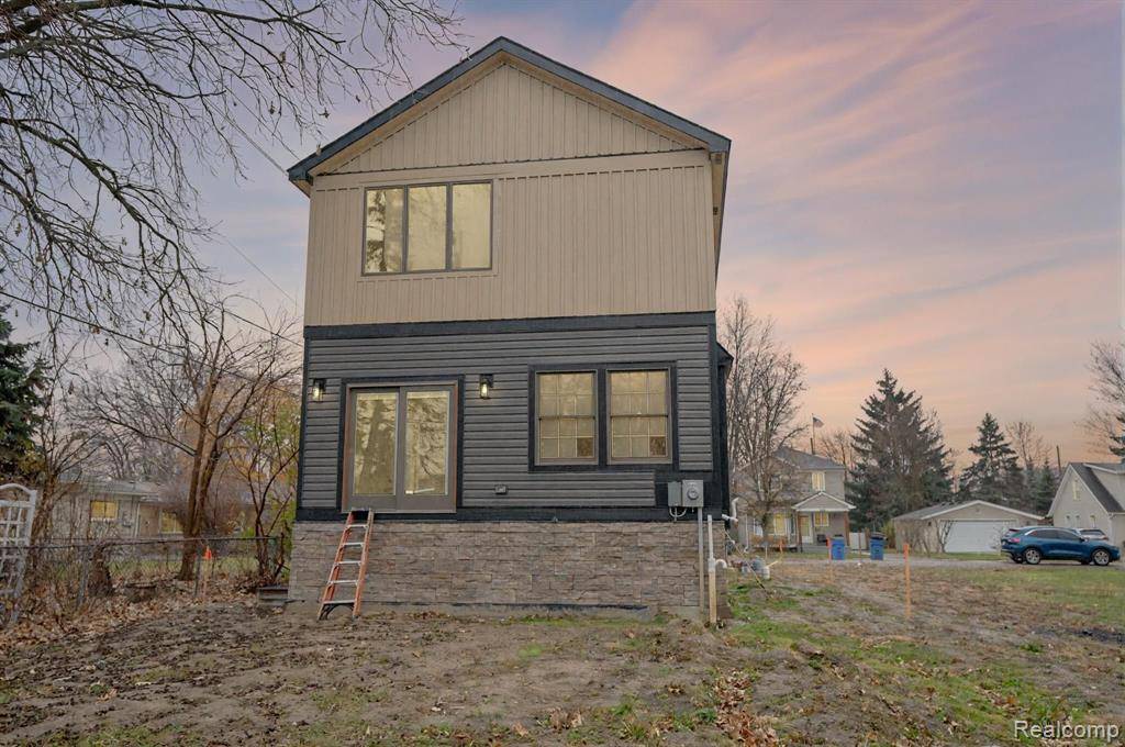 Warren, MI 48093,8475 Stout Avenue