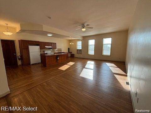 Fenton, MI 48430,106 S Leroy Street