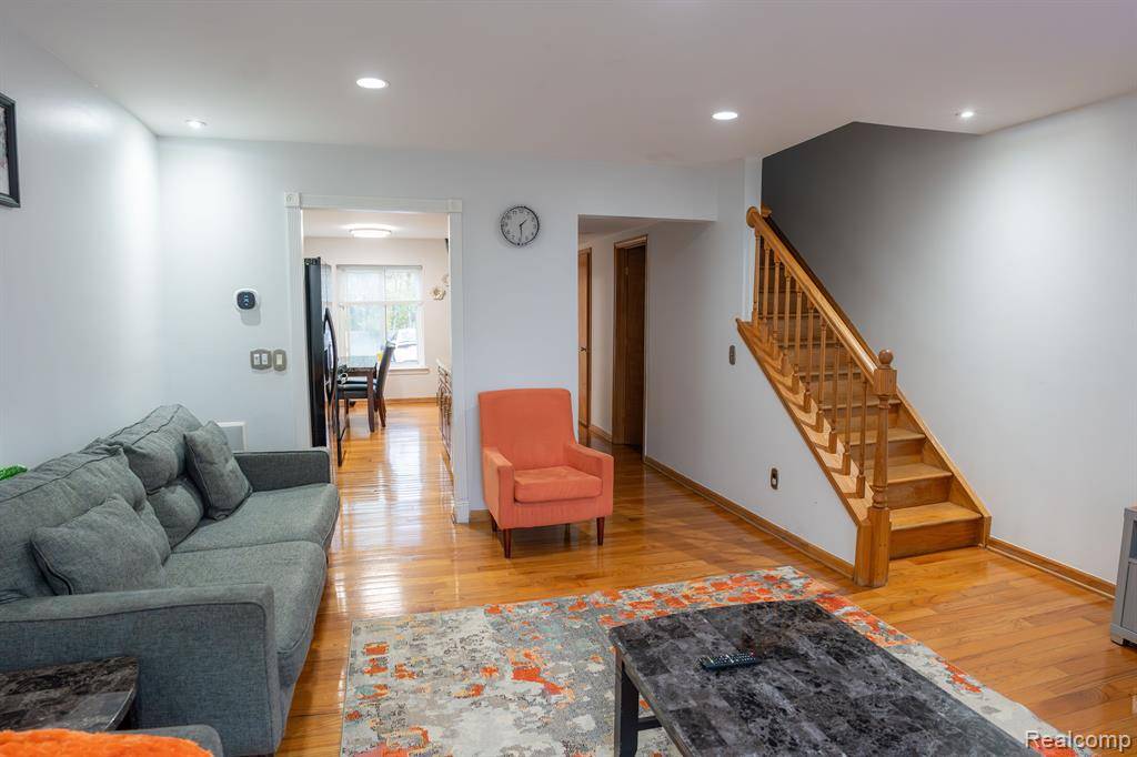 Sterling Heights, MI 48310,4468 15 MILE Road