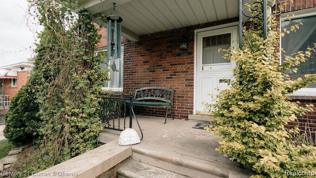 Allen Park, MI 48101,15261 Demean Avenue