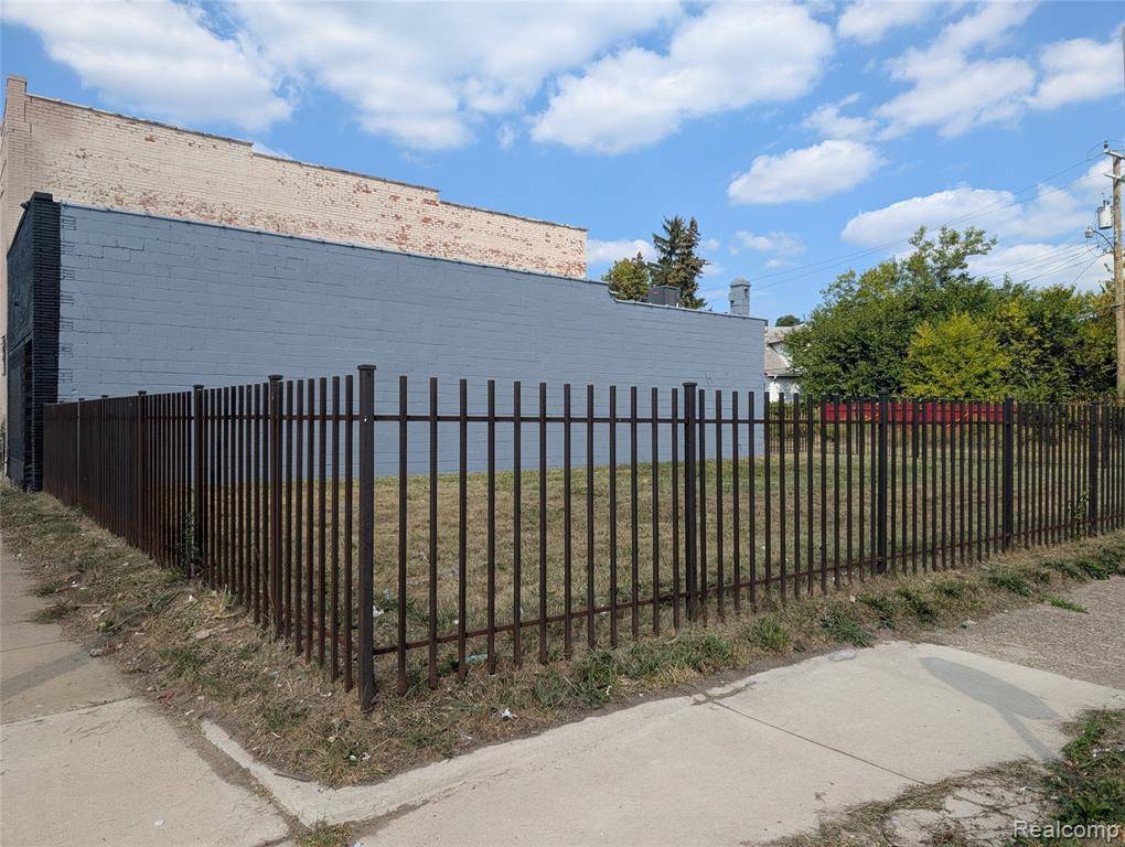 Detroit, MI 48234,18804 Conant Street