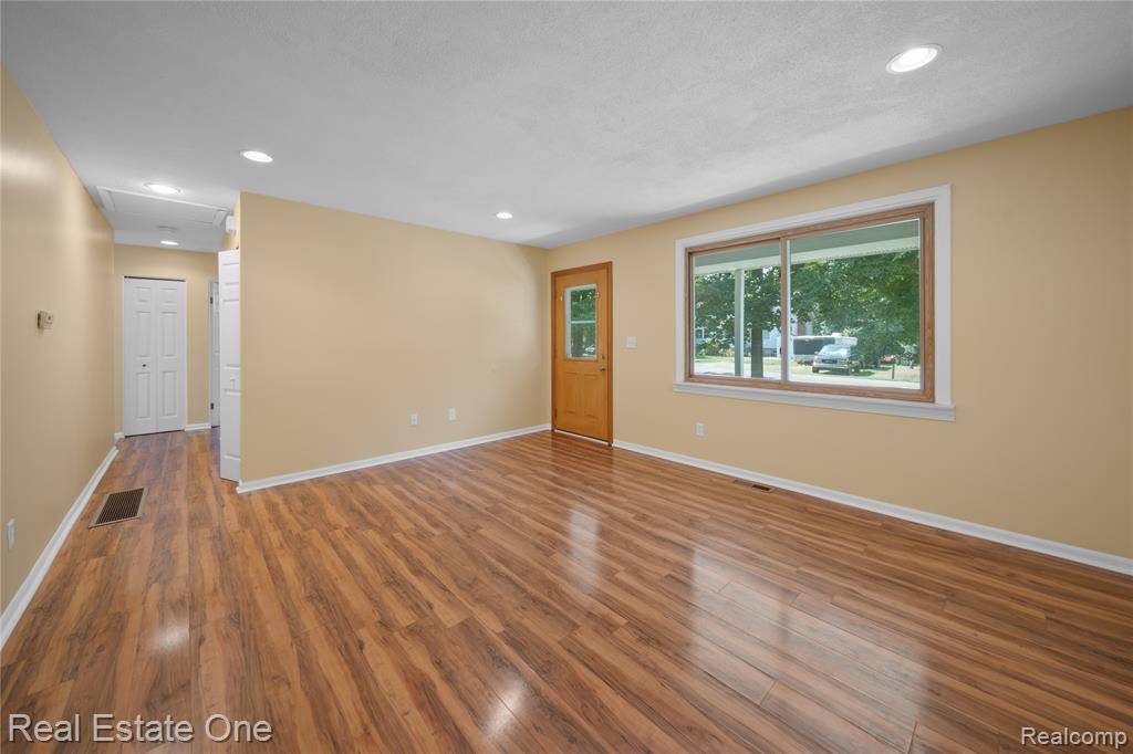 Howell, MI 48843,330 Harvard Drive