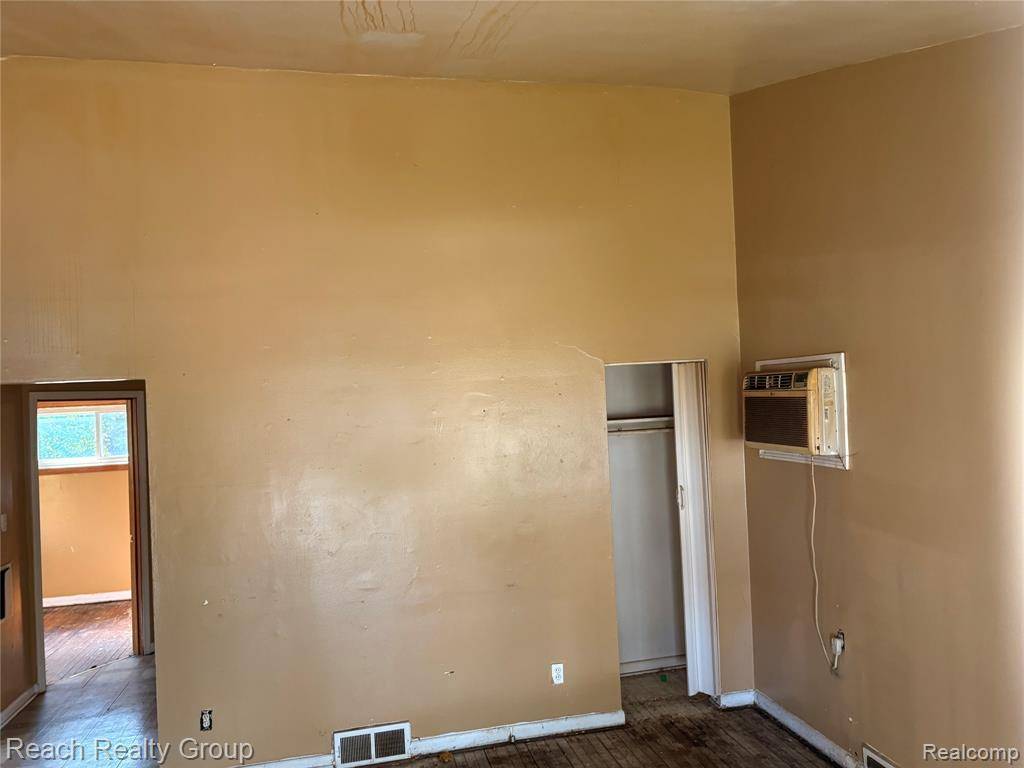 Detroit, MI 48234,18411 Conley Street