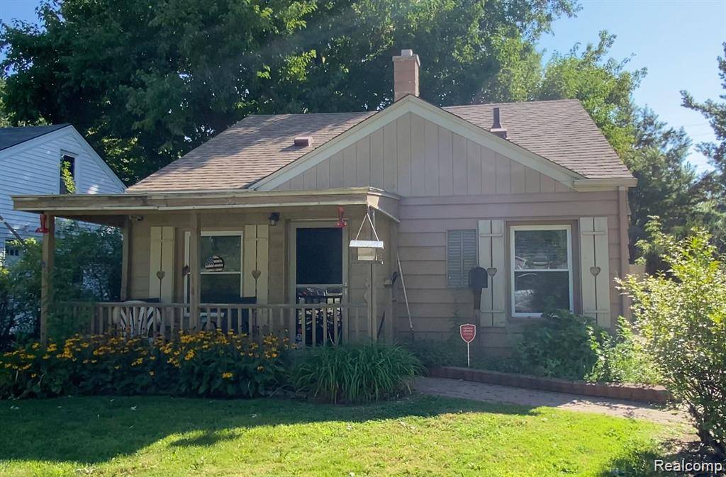 Eastpointe, MI 48021,22780 ROSALIND Avenue