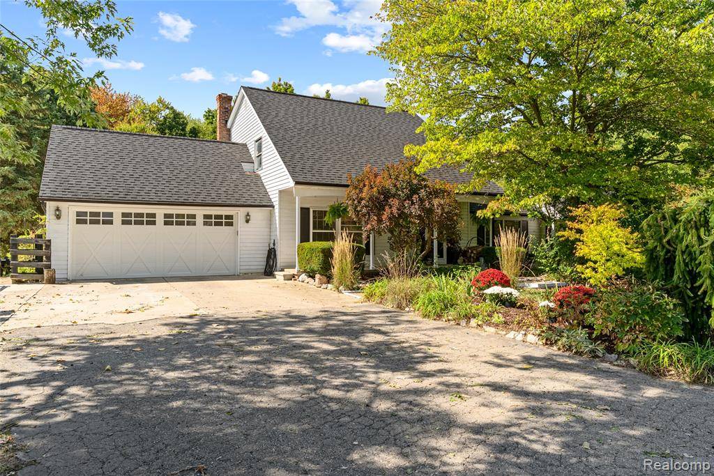 Howell, MI 48855,2715 Cullen Road