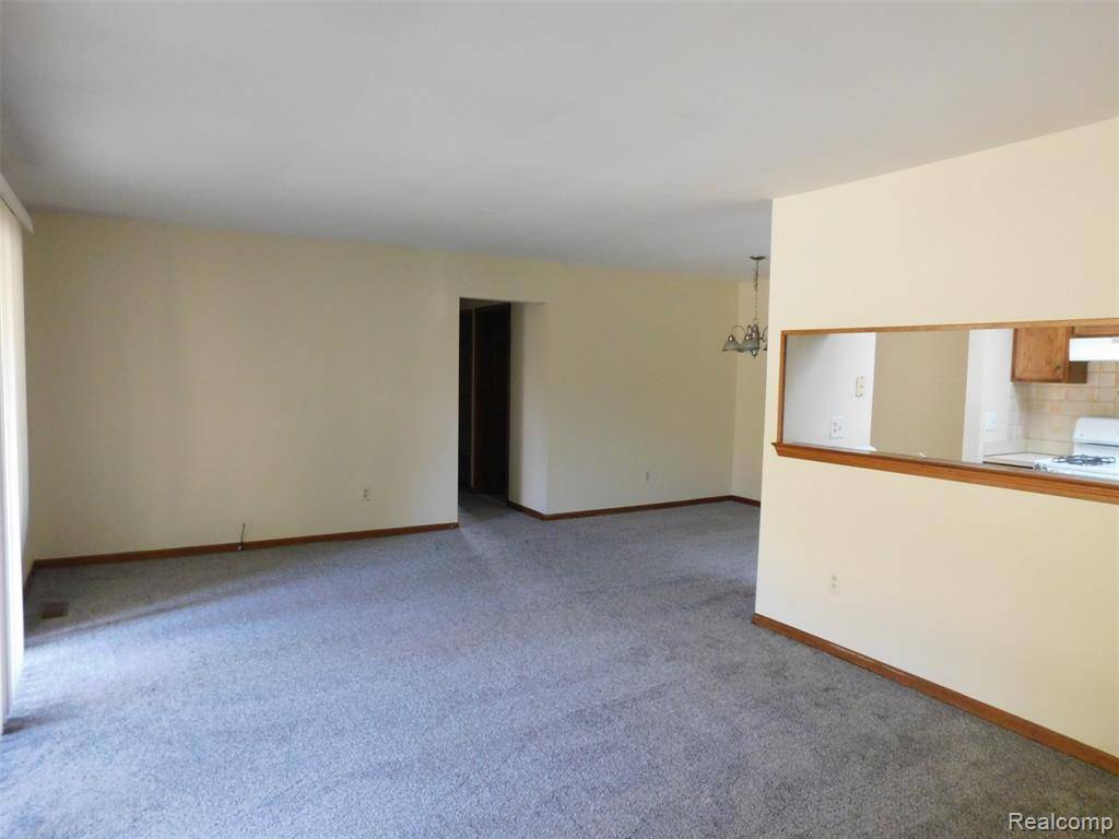 Shelby Twp, MI 48315,14890 Dover Court