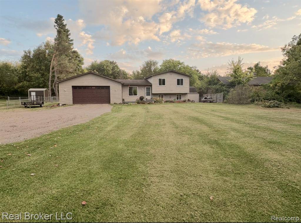 Lapeer, MI 48446,3725 Bronson Lake Road