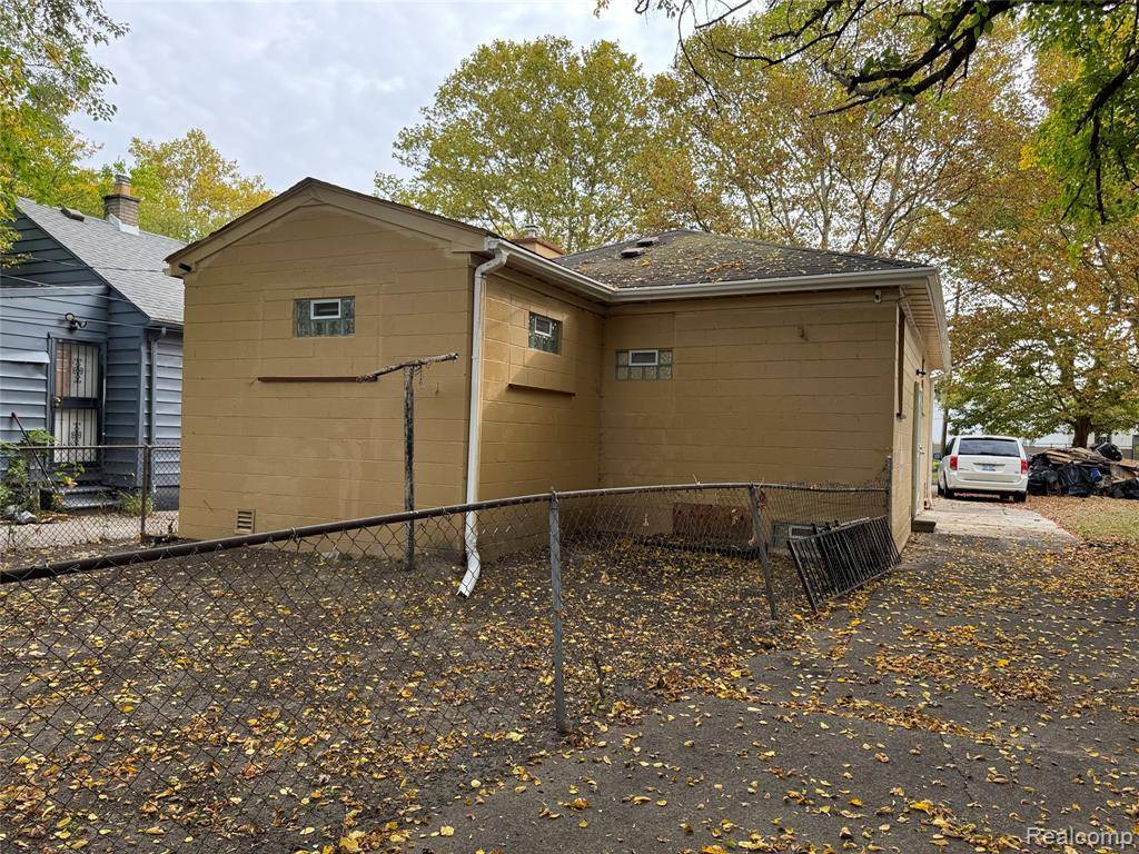 Detroit, MI 48234,20015 Lumpkin Street