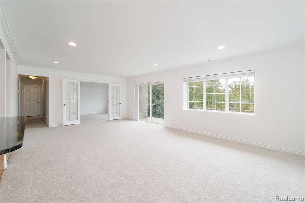 Birmingham, MI 48009,1115 N Old Woodward Avenue