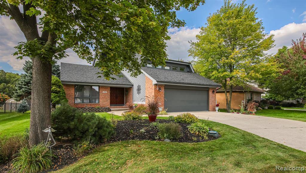 Waterford, MI 48329,3151 Loon Lake Shores Road