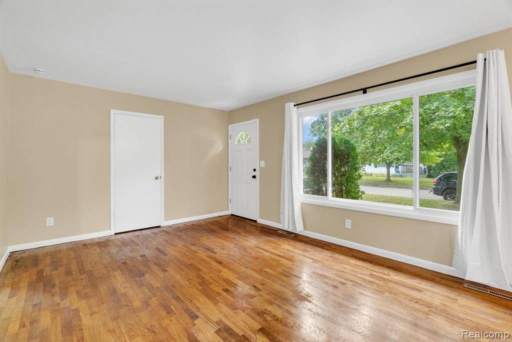 Holly, MI 48442,744 Hartner Drive