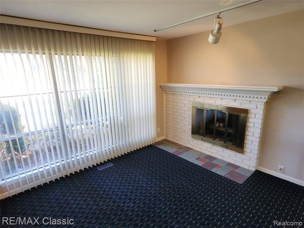 Bloomfield Hills, MI 48304,6965 N Adams Road
