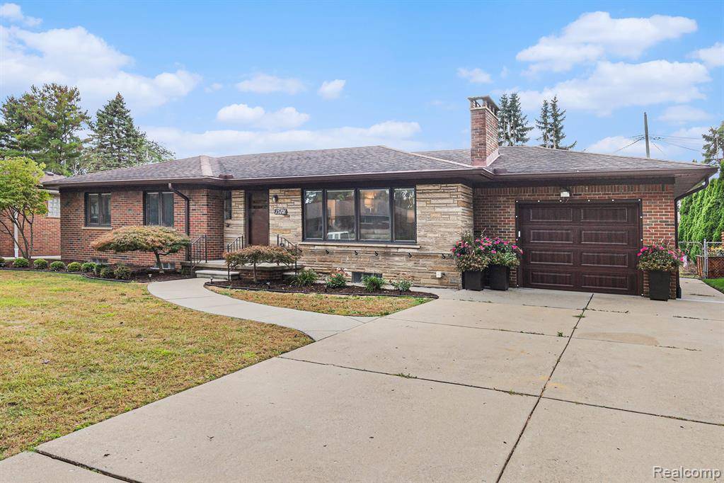 Allen Park, MI 48101,15701 Crescent Avenue
