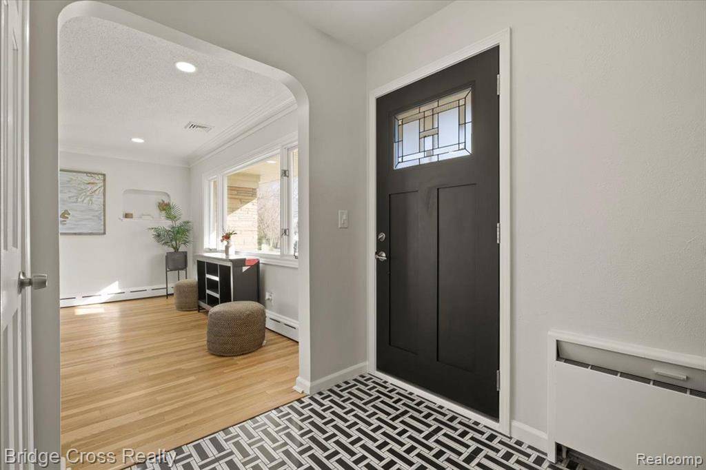 Bloomfield Hills, MI 48302,95 HILLSDALE Road