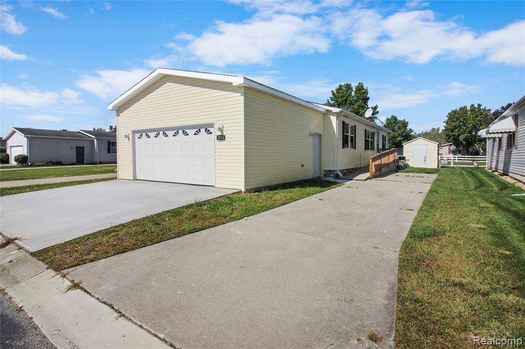 Carleton, MI 48117,3713 Watermill Lane