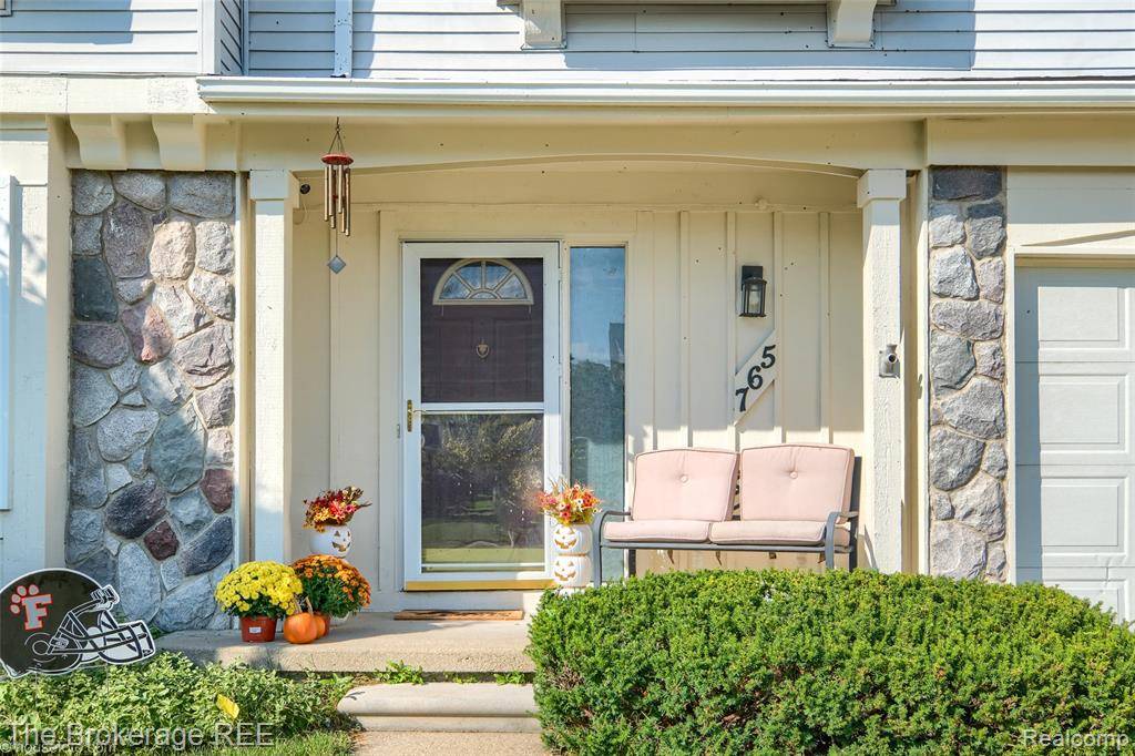 Fenton, MI 48430,765 3rd Street