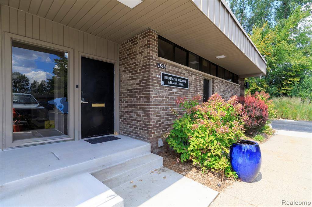 Canton, MI 48187,8528 CANTON CENTER RD