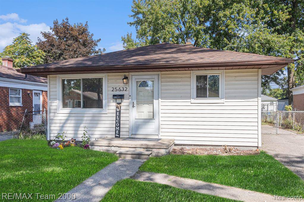 Dearborn Heights, MI 48125,25632 Pennie Street